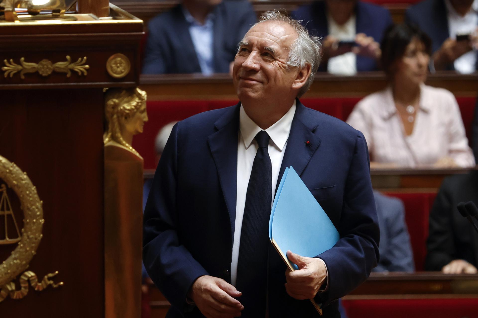 El primer ministro francés, Francois Bayrou, durante la moción de confianza en la Asamblea Nacional. EFE/EPA/Yoan Valat