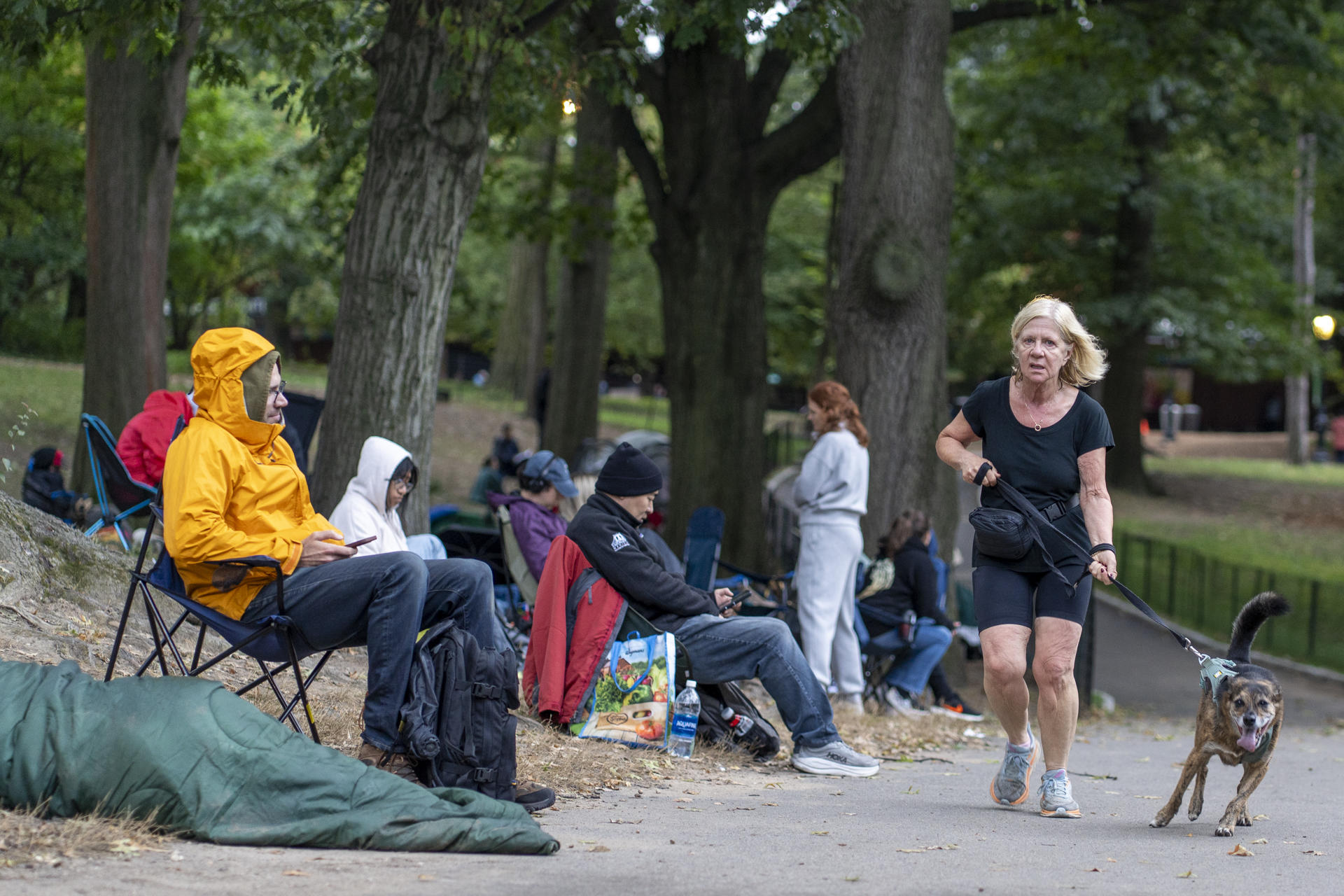 Personas hacen fila este 10 de septiembre de 2205, en Nueva York (Estados Unidos). EFE/ Ángel Colmenares.
