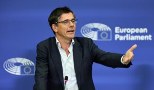 Imagen de archivo del europarlamentario neerlandés y copresidente de los Verdes, Bas Eickhout. EFE/EPA/RONALD WITTEK