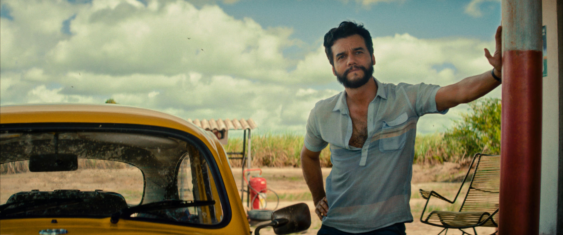 Imagen del filme 'El agente secreto', dirigida por Kleber Mendonça Filho y protagonizada por Wagner Moura, ganadora de los premios a mejor dirección y mejor actor en Cannes y candidata de Brasil al Óscar a mejor película internacional. EFE/Elástica-La Aventura SÓLO USO EDITORIAL / SÓLO DISPONIBLE PARA ILUSTRAR LA NOTICIA QUE ACOMPAÑA (CRÉDITO OBLIGATORIO)