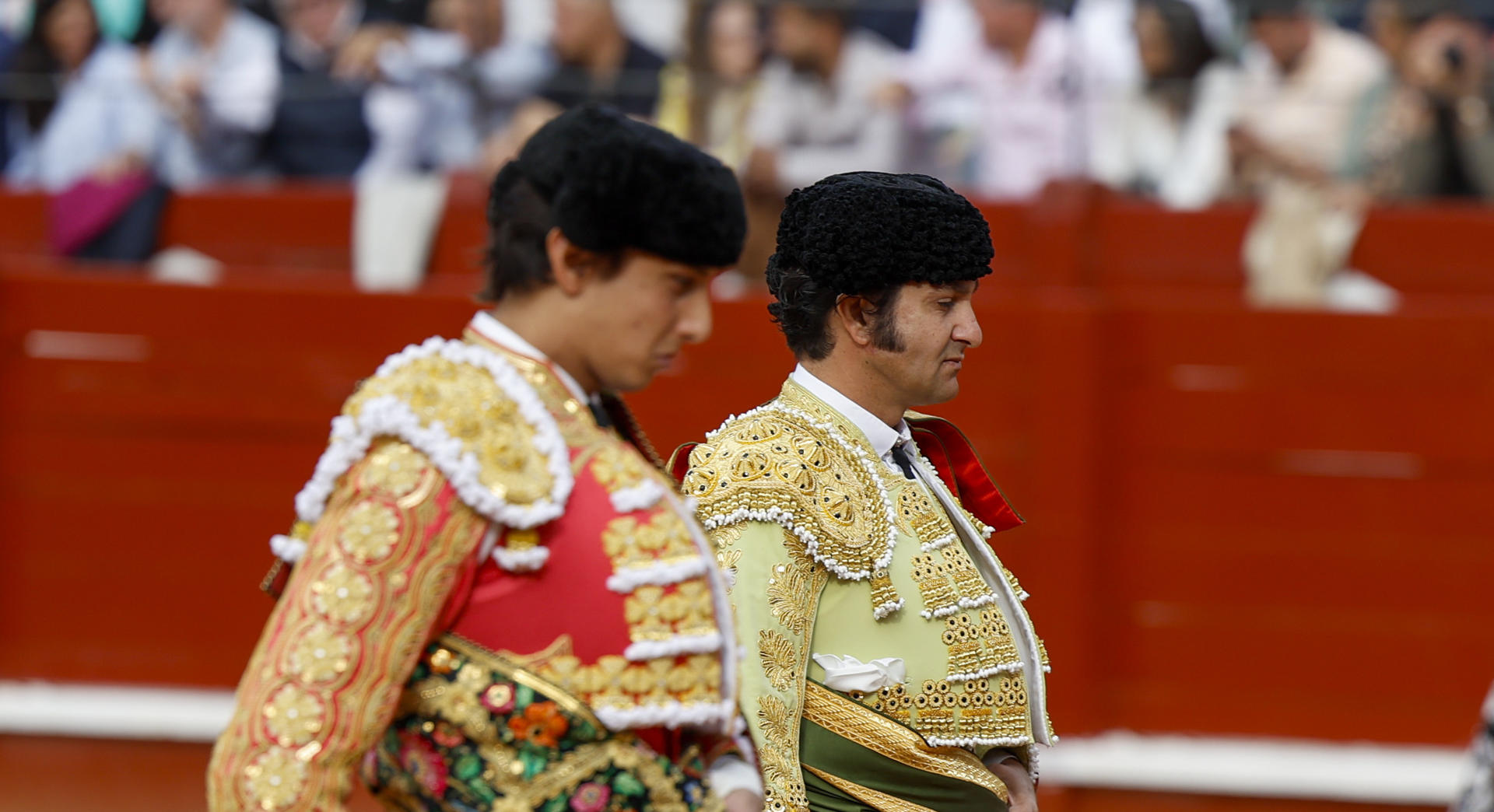 Los toreros Roca Rey (i), Morante de la Puebla (d) en una imagen de archivo. EFE/ Juanjo Martín