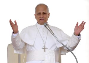 El papa León XIV encabeza la audiencia general semanal en la Plaza de San Pedro, Ciudad del Vaticano, el 17 de septiembre de 2025. EFE/EPA/ETTORE FERRARI