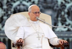 El papa León XIV en la audiencia general semanal en la Plaza de San Pedro, Ciudad del Vaticano, 24 de septiembre de 2025. (Papa) 
EFE/EPA/GIUSEPPE LAMI