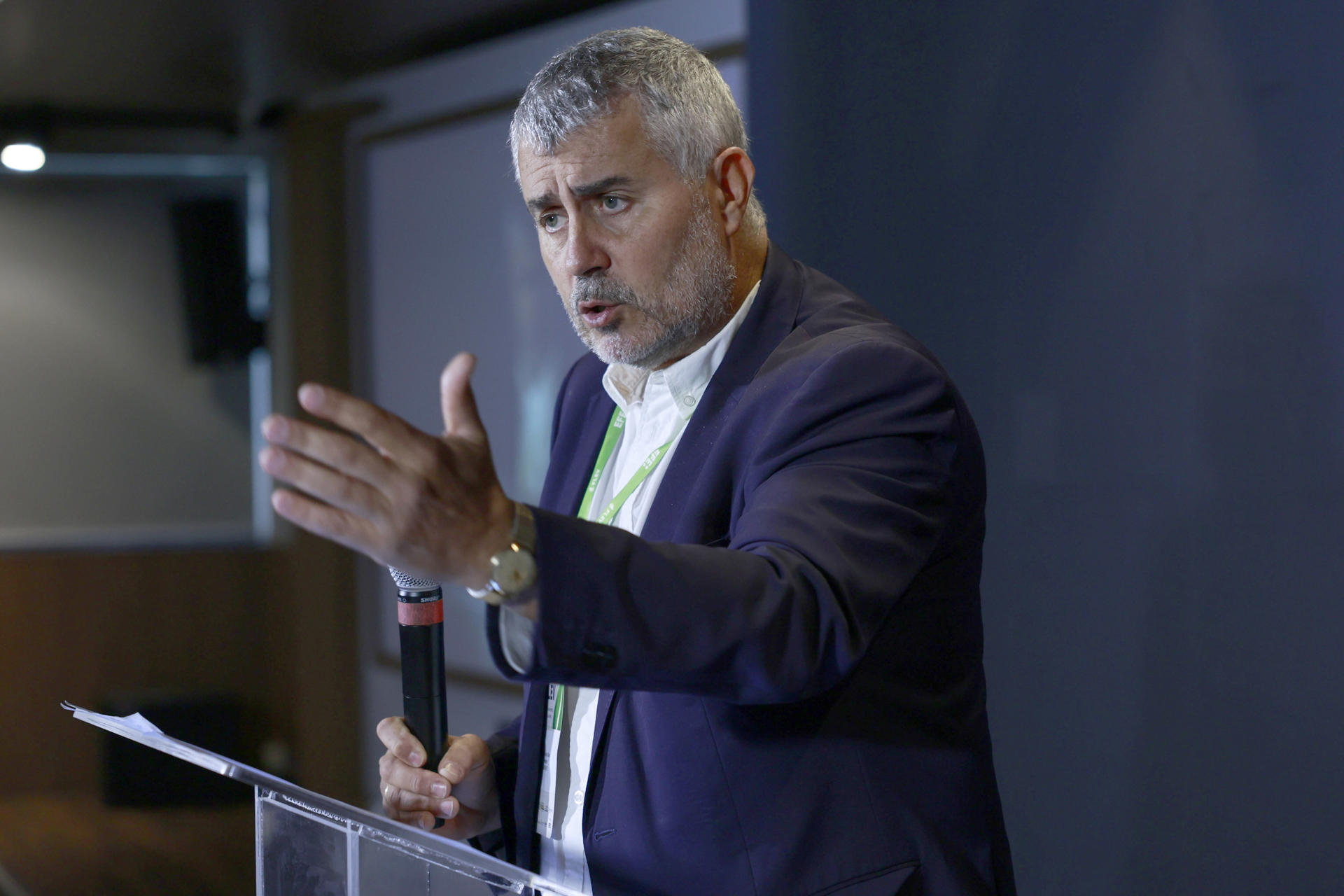 El presidente de EFE, Miguel Ángel Oliver, habla durante la apertura del III Foro Latinoamericano de Economía Verde (FLEV) este 4 de septiembre de 2025, en São Paulo (Brasil). EFE/ Sebastiao Moreira