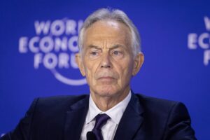 Fotografía de archivo del ex primer ministro británico Tony Blair, durante el Foro Económico Mundial de 2025, en Tianjin (China) EFE/Jessica Lee