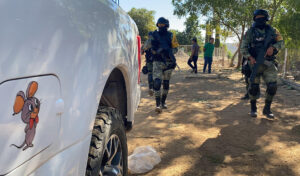 El Gobierno de México ha arrestado a 1.710 personas y decomisado 3.500 armas de fuego en el estado mexicano de Sinaloa (noroeste), desde el 1 de octubre de 2024, día de la llegada al poder de la presidenta Claudia Sheinbaum, hasta la fecha, informaron este miércoles autoridades del Gabinete de Seguridad. Imagen de archivo. EFE/Juan Carlos Cruz