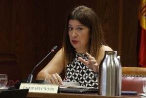 La exdirectora de Comunicación de Enusa y exdirectora de Filatelia y relaciones institucionales del grupo Correos, Leire Díez, comparece en la comisión de investigación del caso Koldo, este lunes, en el Senado. EFE/ J.J. Guillén