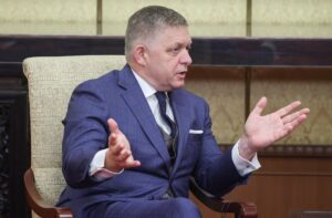 Foto de archivo del primer ministro de Eslovaquia, Robert Fico. EFE/Maxim Shemetov