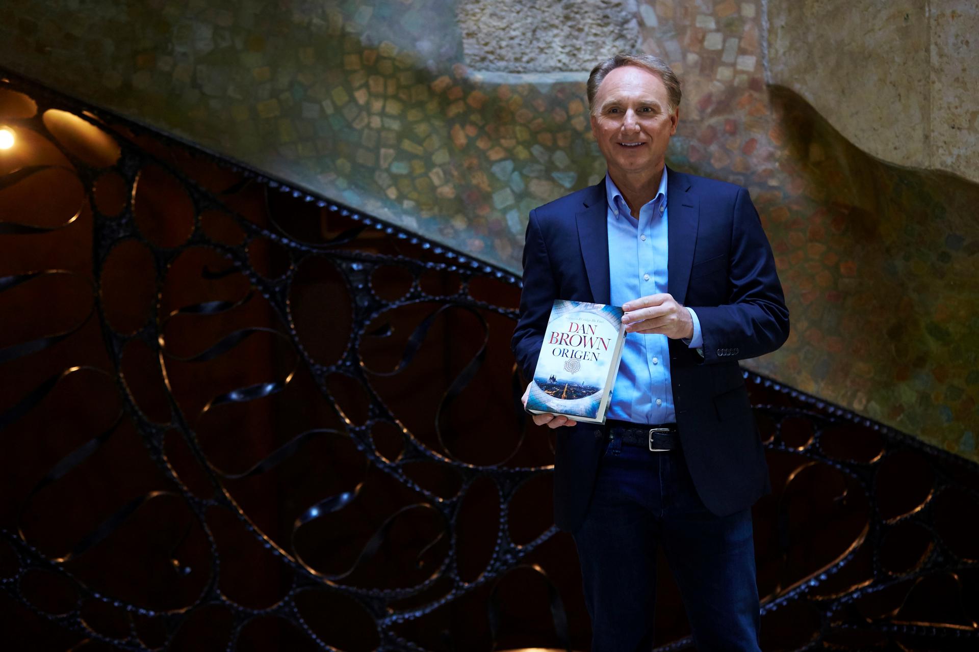 Imagen del escritor estadounidense Dan Brown durante la presentación de su novela "Origen". /Archivo. EFE/Alejandro García

