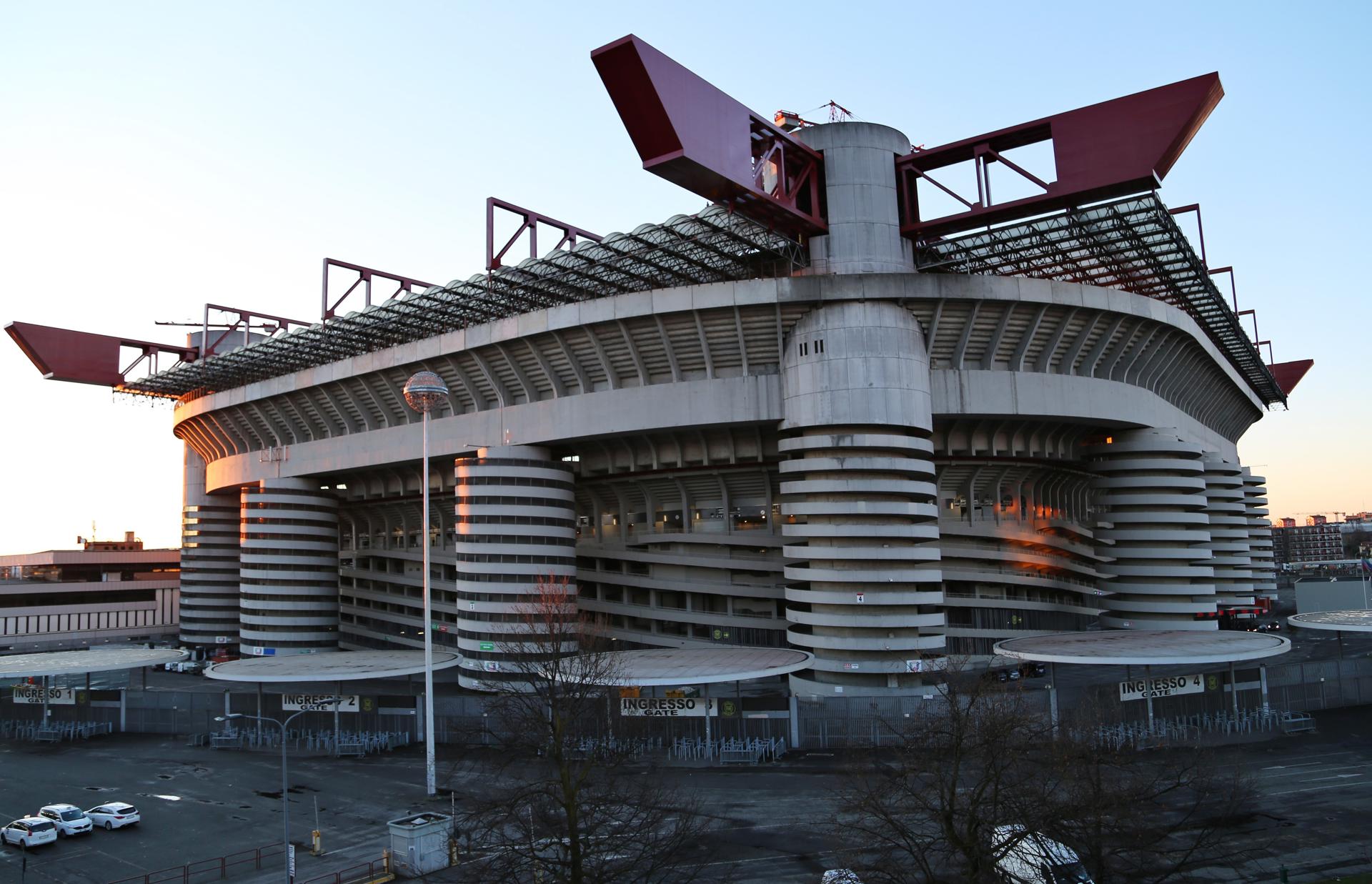Foto de archivo tomada el 10 de febrero de 2016 del estadio Giuseppe Meazza, también conocido como San Siro, en Milán, Italia. EFE/ Gernot Hensel