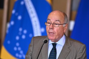 Fotografía del ministro de Relaciones Exteriores de Brasil, Mauro Viera. EFE/ Andre Borges
