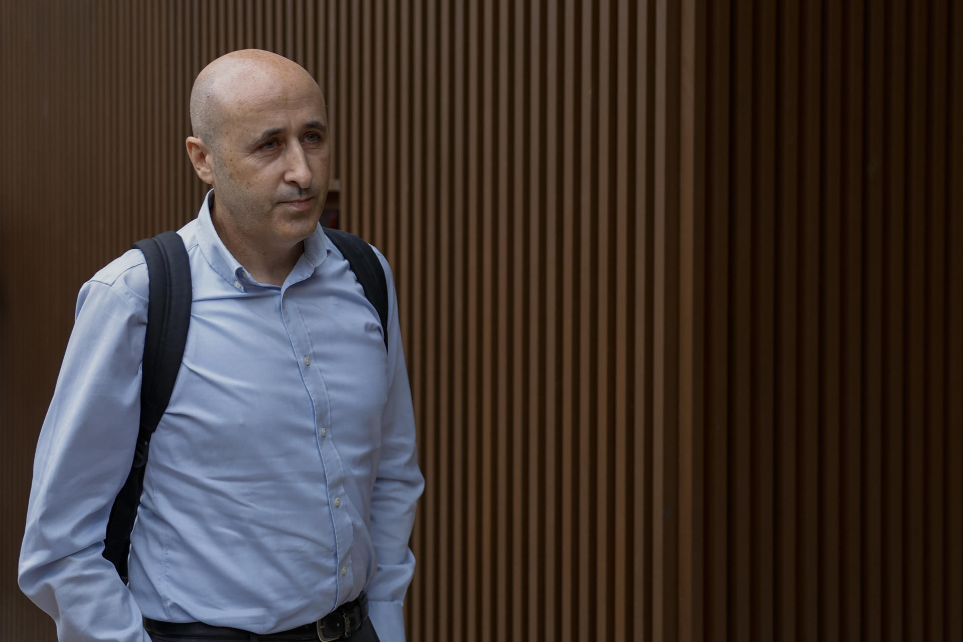 Imagen del presidente de la Confederación Hidrográfica del Júcar (CHJ), Miguel Polo, a su llegada, el pasado 19 de septiembre, a los juzgados de Catarroja para declarar como testigo ante la jueza que instruye la causa penal sobre la dana. EFE/Ana Escobar