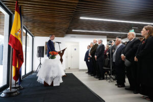 El embajador de España en Paraguay, Javier Parrondo, habla durante la ceremonia de juramento colectivo este martes, en Asunción (Paraguay). EFE/ Juan Pablo Pino