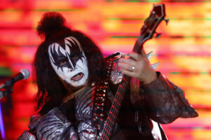 Foto de archivo del bajista del grupo estadounidense de rock Kiss, Gene Simmons. EFE/Felipe Gutiérrez