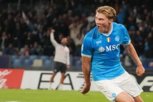 El danés Rasmus Hojlund durante el partido de la Serie A que han jugado SSC Napoli y Genoa CFC en el Diego Armando Maradona stadium de Nápoles, Italia. EFE/EPA/CESARE ABBATE