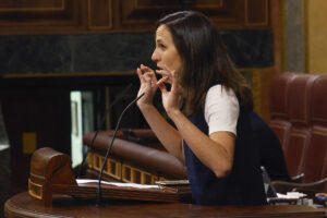 La diputada de Podemos Ione Belarra interviene este martes en el pleno del Congreso de los Diputados en Madrid. EFE/ J.P.Gandul