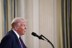 Fotod e archivo del presidente de Estados Unidos Donald TrumpEFE/EPA/WILL OLIVER / POOL