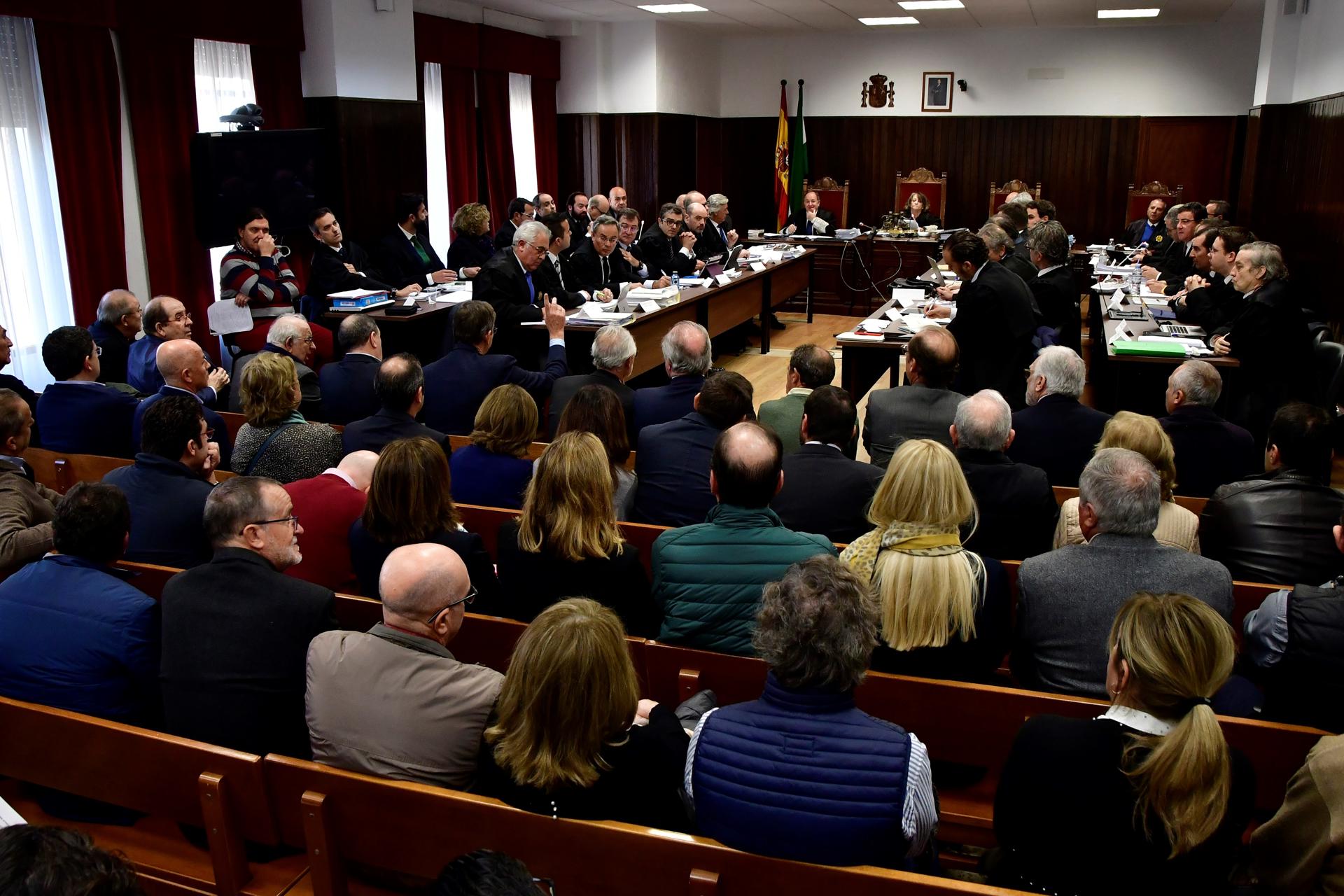 Sala de la Audiencia Provincial de Almería. EFE / Carlos Barba