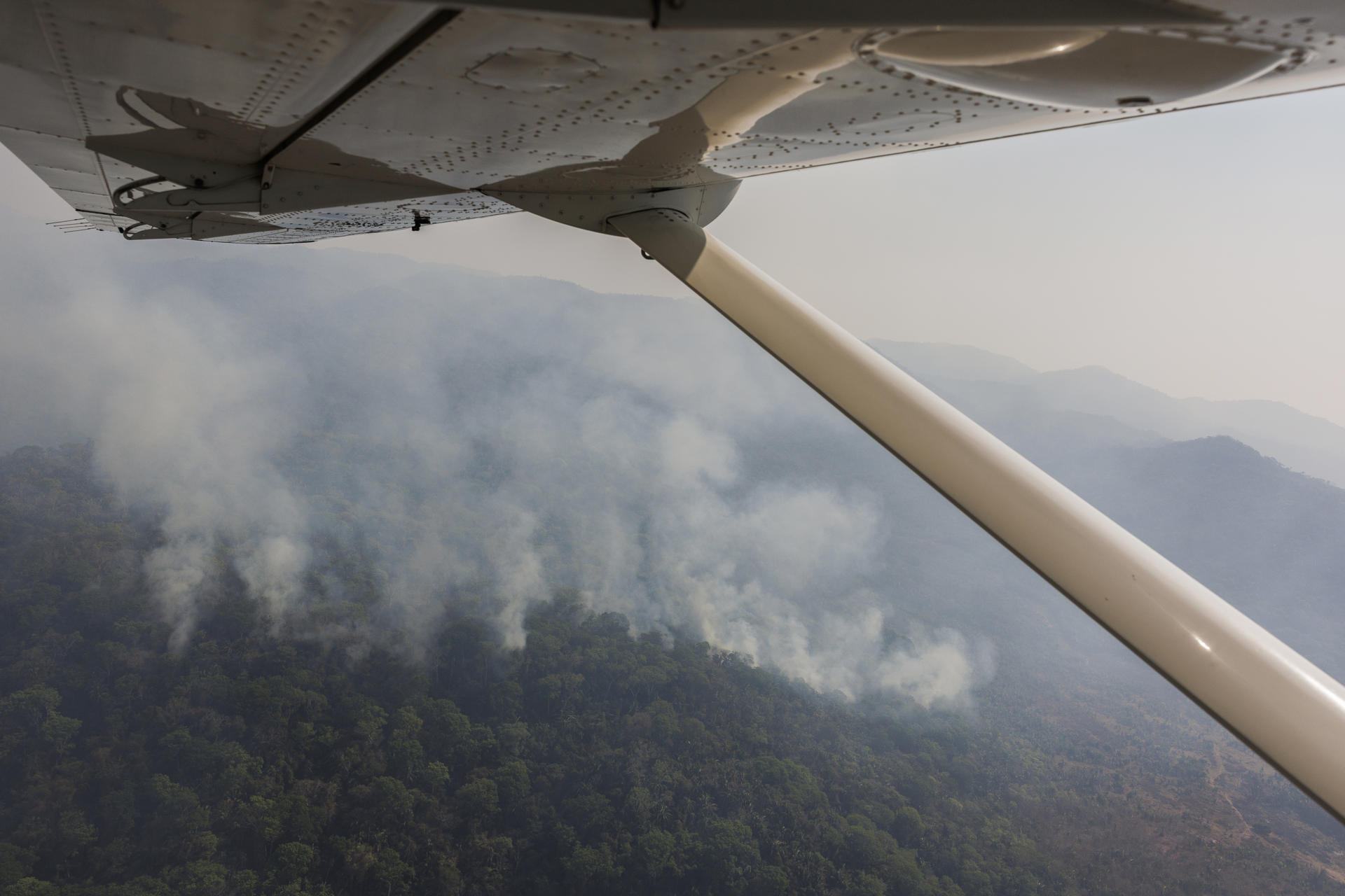 Fotografía del 9 de septiembre de 2025 que muestra un incendio forestal en las cercanías de Santana do Araguaia (Brasil). EFE/Isaac Fontana
