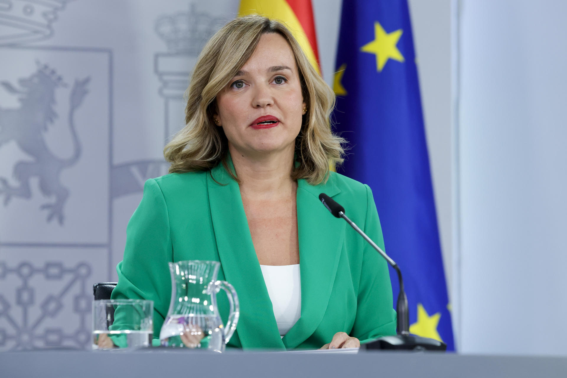 La ministra de Educación, Formación Profesional y Deportes y portavoz del Gobierno, Pilar Alegría, durante la rueda de prensa posterior a la reunión del Consejo de Ministros, este martes en el Palacio de la Moncloa. EFE/ Zipi