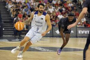 El regreso de Ricky Rubio (i) con el Joventut de Badalona es uno de los grandes atractivos de la Liga de Campeones de la FIBA. EFE/ Pepe Torres
