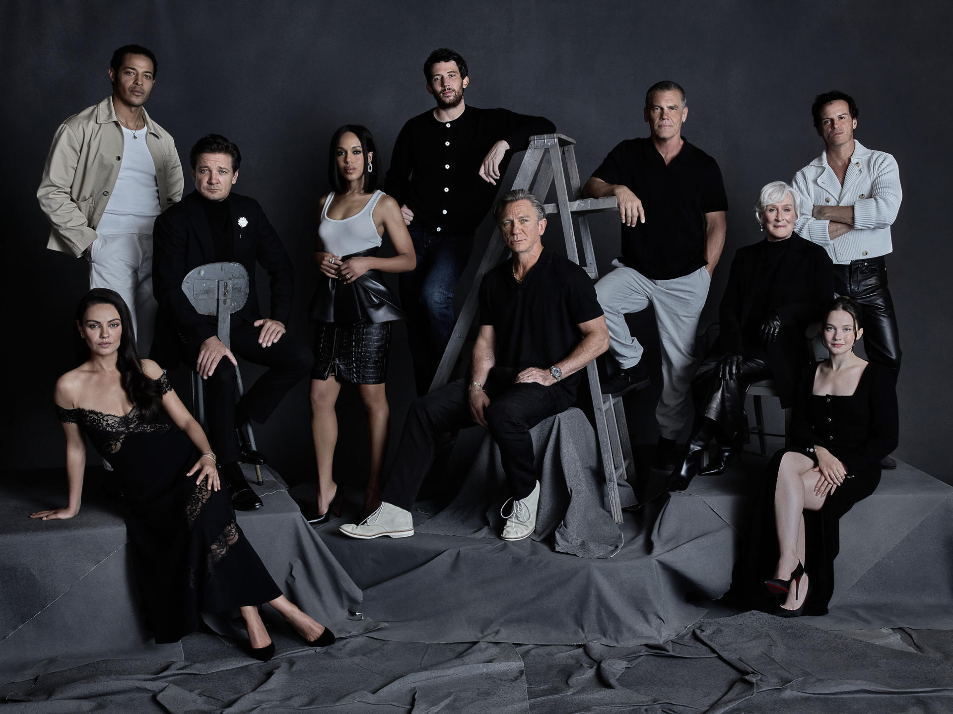 Imagen del reparto de 'Puñales por la espalda. De entre los muertos', película que inaugura el miércoles 8 de octubre el Festival de cine de Londres. No está al nivel de Cannes, Venecia o Berlín, pero cada año el Festival de Londres se convierte en una cita imprescindible para los amantes del cine, que tienen la oportunidad de descubrir las mejores película del año y algunos estrenos interesantes. Así que quien no quiera esperar hasta diciembre para verla en Netflix, puede viajar a la capital londinense para ver el filme de apertura -el miércoles 8-, la tercera entrega de la saga 'Knives Out' ('Puñales por la espalda'), protagonizada por Daniel Craig. Además de 'Frankenstein', 'No Other Choice' o 'The Voice of Hind Rajab'. EFE/ Frank Ockenfels/Netflix SOLO USO EDITORIAL/SOLO DISPONIBLE PARA ILUSTRAR LA NOTICIA QUE ACOMPAÑA (CRÉDITO OBLIGATORIO)
