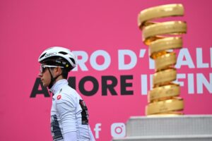 Fotografía de Ivan Benedetto, en la que puede verse en una imagen de archivo del 7 de mayo de 2024 al ciclista belga Cian Uijtdebroeks. EFE