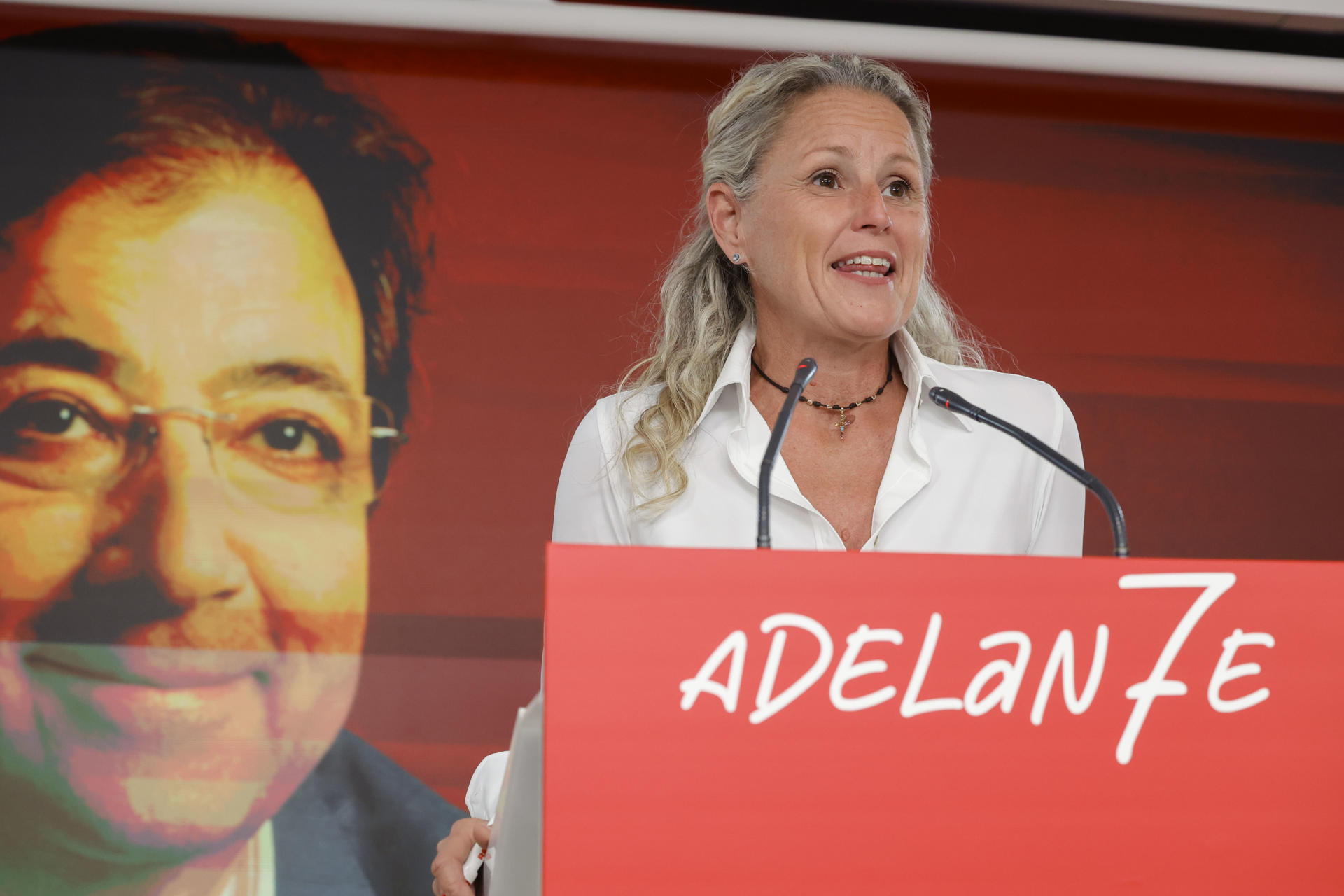 La portavoz de la Ejecutiva del PSOE, Montse Mínguez, este jueves durante la rueda de prensa tras la reunión de la Comisión Ejecutiva Federal del PSOE en Ferraz.-EFE/ Zipi Aragón
