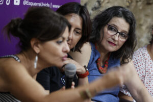 Esquerra Unida del País Valencià (EUPV) celebra el seminario "Feminismo para avanzar en derechos", con la participación, entre otras, de la exvicepresidenta del Consell Mónica Oltra, la ministra de Juventud e Infancia, Sira Rego, la secretaria general de CCOO PV, Ana García Alcolea, y la coordinadora general de EUPV, Rosa Pérez Garijo. En la imagen Rego durante una de sus intervenciones, junto a Oltra (dcha) y Pérez Garijo. EFE/Manuel Bruque