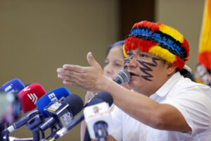 El presidente de la Confederación de Nacionalidades Indígenas del Ecuador, Marlon Vargas, en una foto de archivo. EFE/ José Jácome