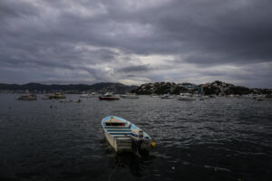 La tormenta tropical Priscilla, el decimosexto ciclón de la temporada en el Pacífico, se formó en las últimas horas frente a las costas de los estados mexicanos de Jalisco, Colima y Michoacán y podría convertirse en huracán de categoría 1 en los próximo días, informó este sábado el Servicio Meteorológico Nacional (SMN). Imagen de archivo. EFE/David Guzmán