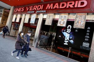 Entrada cines Verdi en la calle Bravo Murillo de Madrid. EFE/Mariscal