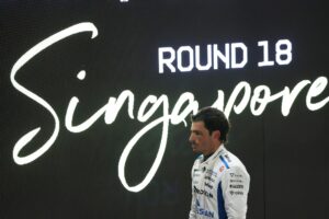 El piloto español de Williams Carlos Sainz en la calificación del Gran Premio de Singapur EFE/EPA/FAZRY ISMAIL