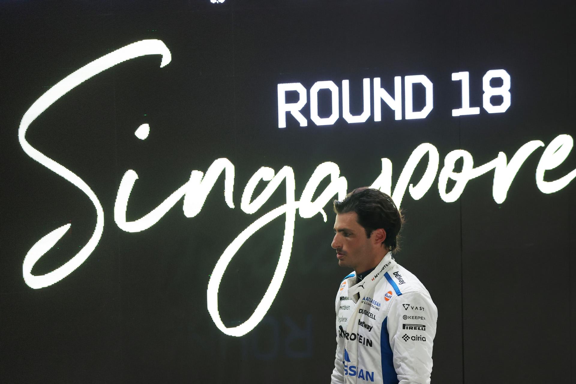 El piloto español de Williams Carlos Sainz en la calificación del Gran Premio de Singapur EFE/EPA/FAZRY ISMAIL