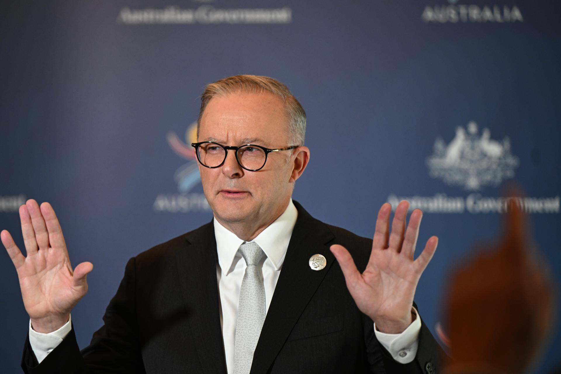 Archive. Shanghai (China), 05/11/2023.- Australia'Äôs Prime Minister Anthony Albanese speaks to journalists at a press conference in Shanghai, China, 05 November 2023. Anthony Albanese will hold talks in China with President Xi Jinping in the first visit to the Asian nation by a sitting prime minister since 2016. EFE/EPA/LUKAS COCH AUSTRALIA AND NEW ZEALAND OUT
