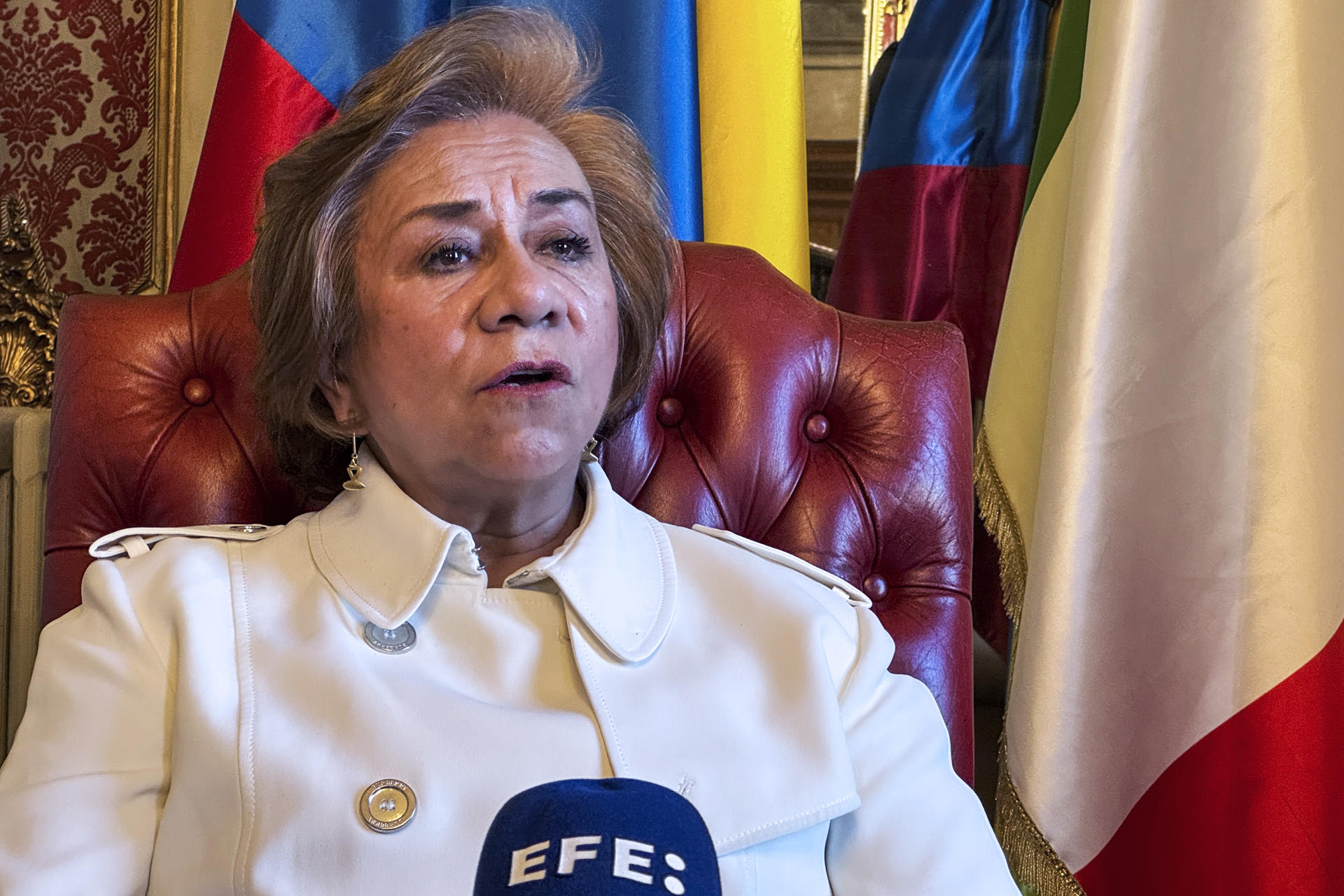 La ministra de Exteriores de Colombia, Rosa Villavicencio, durante su entrevista con EFE este lunes en Roma. EFE/ Daniel Cáceres
