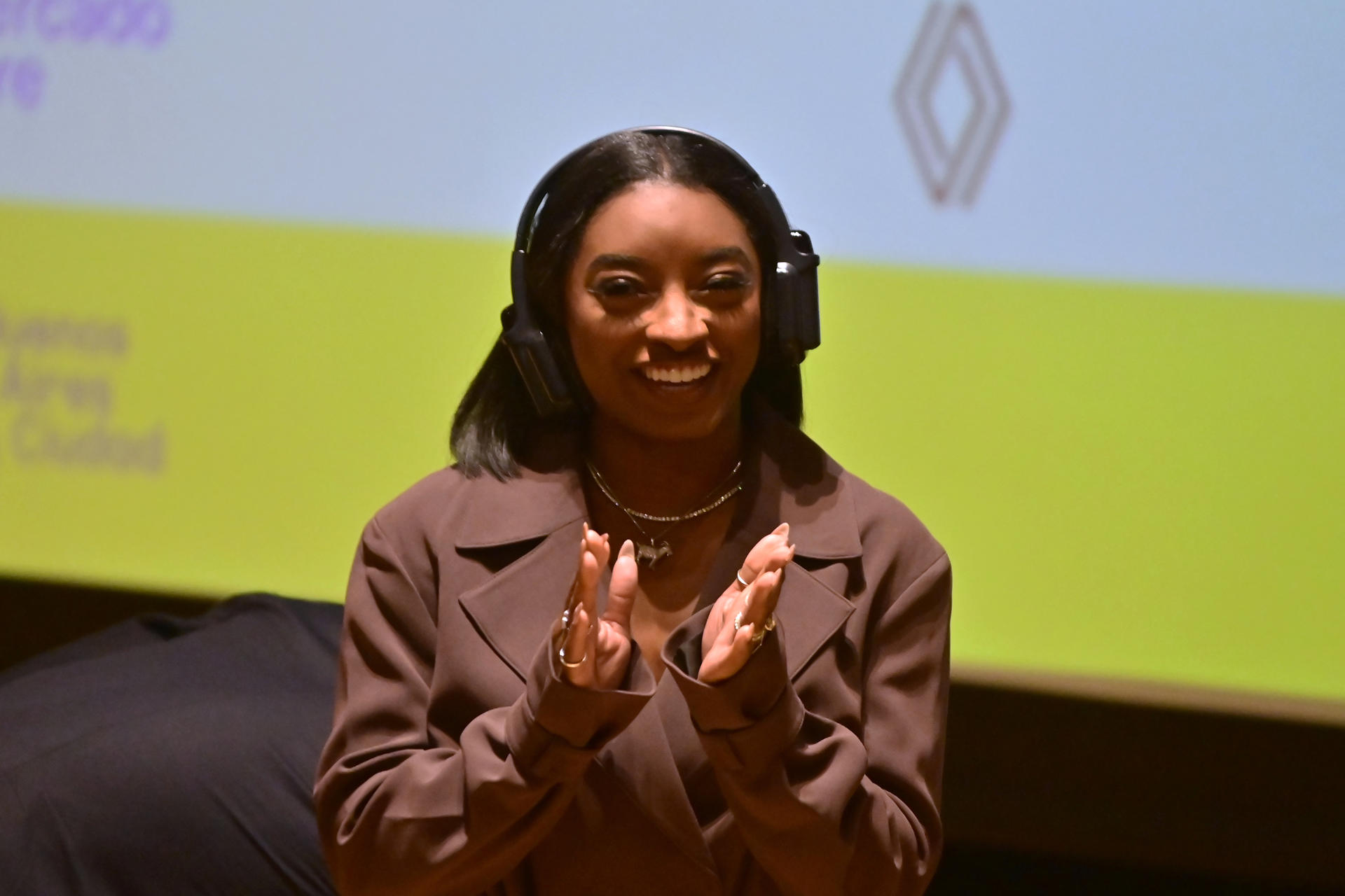 La medallista olímpica de Estados Unidos Simone Biles reacciona durante una charla llamada "El Poder de Creer" este miércoles, en la sede del Gobierno de la Ciudad de Buenos Aires (Argentina). EFE/Matías Martin Campaya
