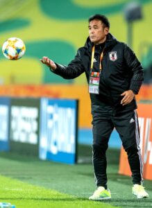 Foto de archivo del director técnico japonés Masanaga Kageyama, durante un partido de la selección nipona sub-20 ante Ecuador, el 23 de mayo de 2019, en el Mundial de la categoría. EFE/ Tytus Omijewski