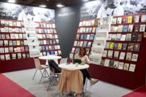 Imagen de archivo de la 42 feria internacional del libro Liber que se celebró en Barcelona, en 2024. EFE/Toni Albir