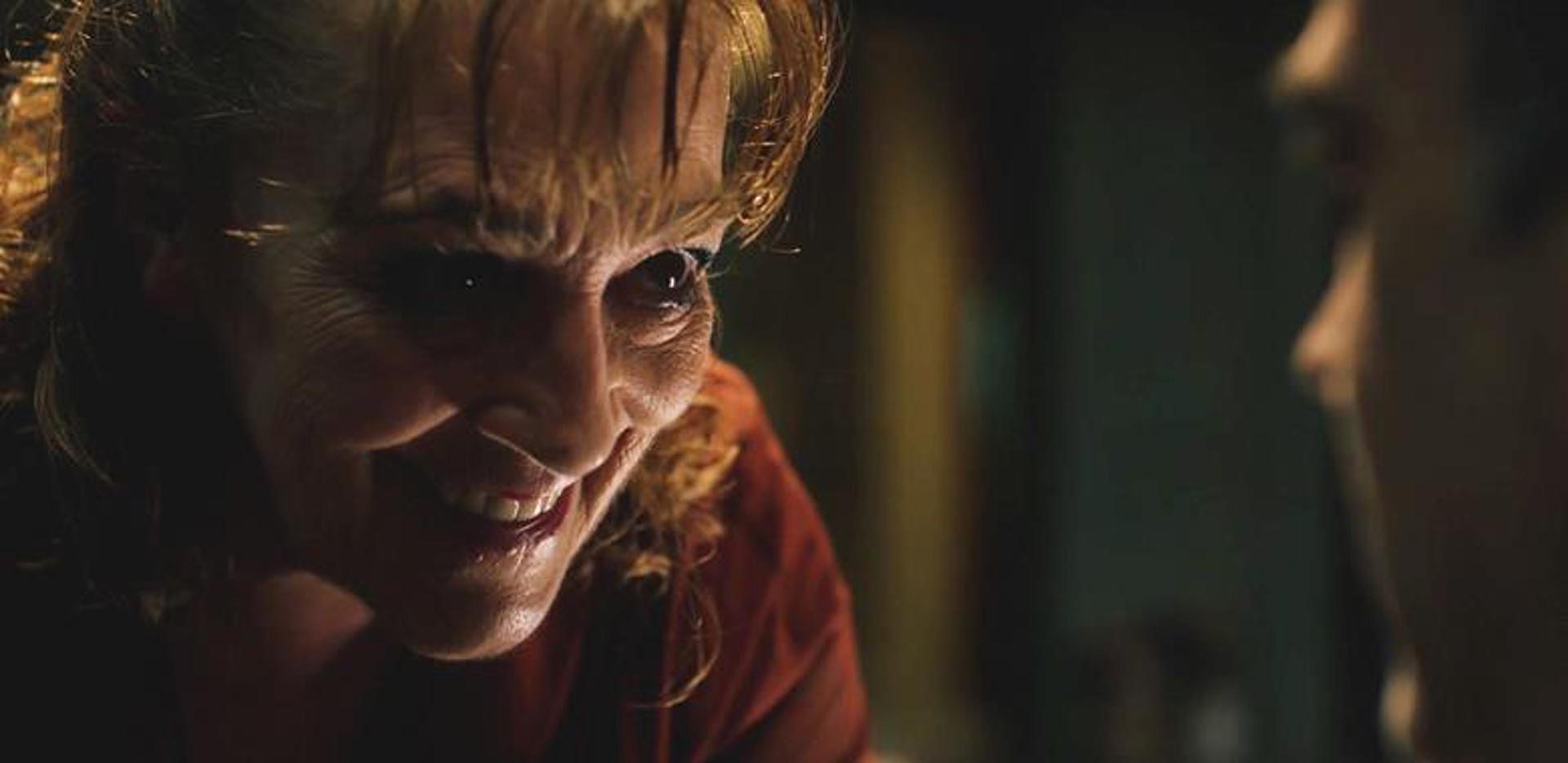 'Vieja Loca', protagonizada por Carmen Maura (imagen) y el actor argentino Daniel Hendler, narra la pesadilla que sufre un hombre, Pedro, cuando recibe la llamada desesperada de una exnovia para que cuide de su madre senil, personaje que interpreta la actriz española. EFE/ DeAPlaneta // SOLO USO EDITORIAL/SOLO DISPONIBLE PARA ILUSTRAR LA NOTICIA QUE ACOMPAÑA (CRÉDITO OBLIGATORIO)