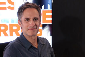El actor, productor y director, Gael García Bernal posa durante una entrevista con EFE este lunes, en Ciudad de México (México). EFE/Mario Guzmán