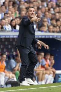Foto de archivo, en su anterior etapa como entrenador del Oviedo, de Luis Carrión. EFE/Toni Albir