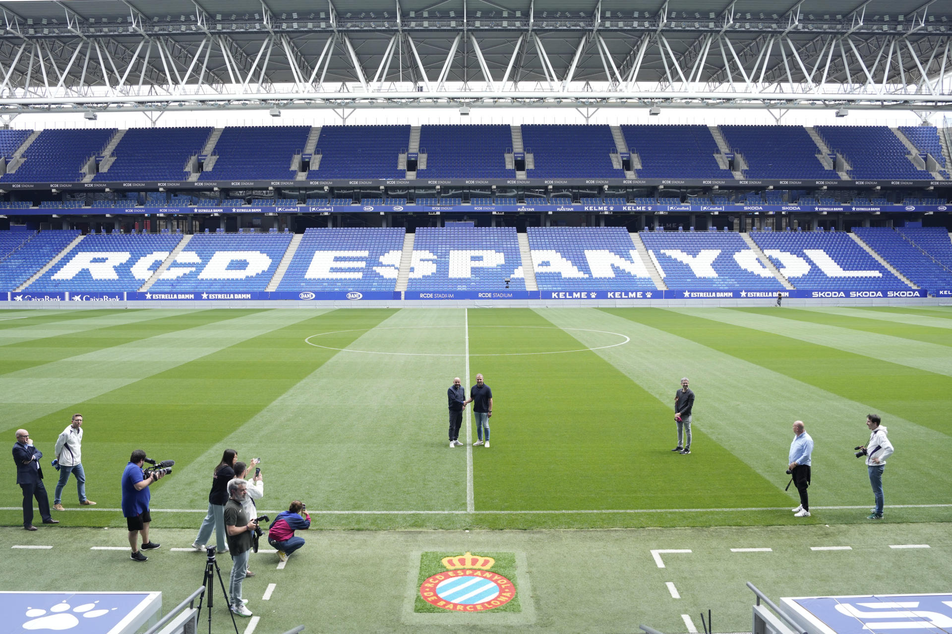 Fotografía de Alejandro García, en la que puede verse en una imagen de archivo del 14 de mayo de 2025 el RCDE Stadium, sede de los partidos como local del Espanyol. EFE