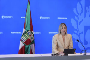 La portavoz del Gobierno Vasco, María Ubarretxena.. EFE/Adrián Ruiz Hierro