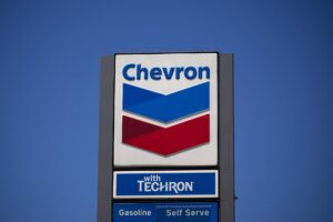 Fotografía de archivo que muestra el logotipo de Chevron. EFE/EPA/ALLISON DINNER