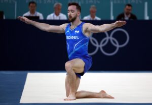 Fotografía de archivo del gimnasta israelí Artem Dolgopyat durante los Juegos Olímpicos de París 2024.
EFE/EPA/YAHYA ARHAB