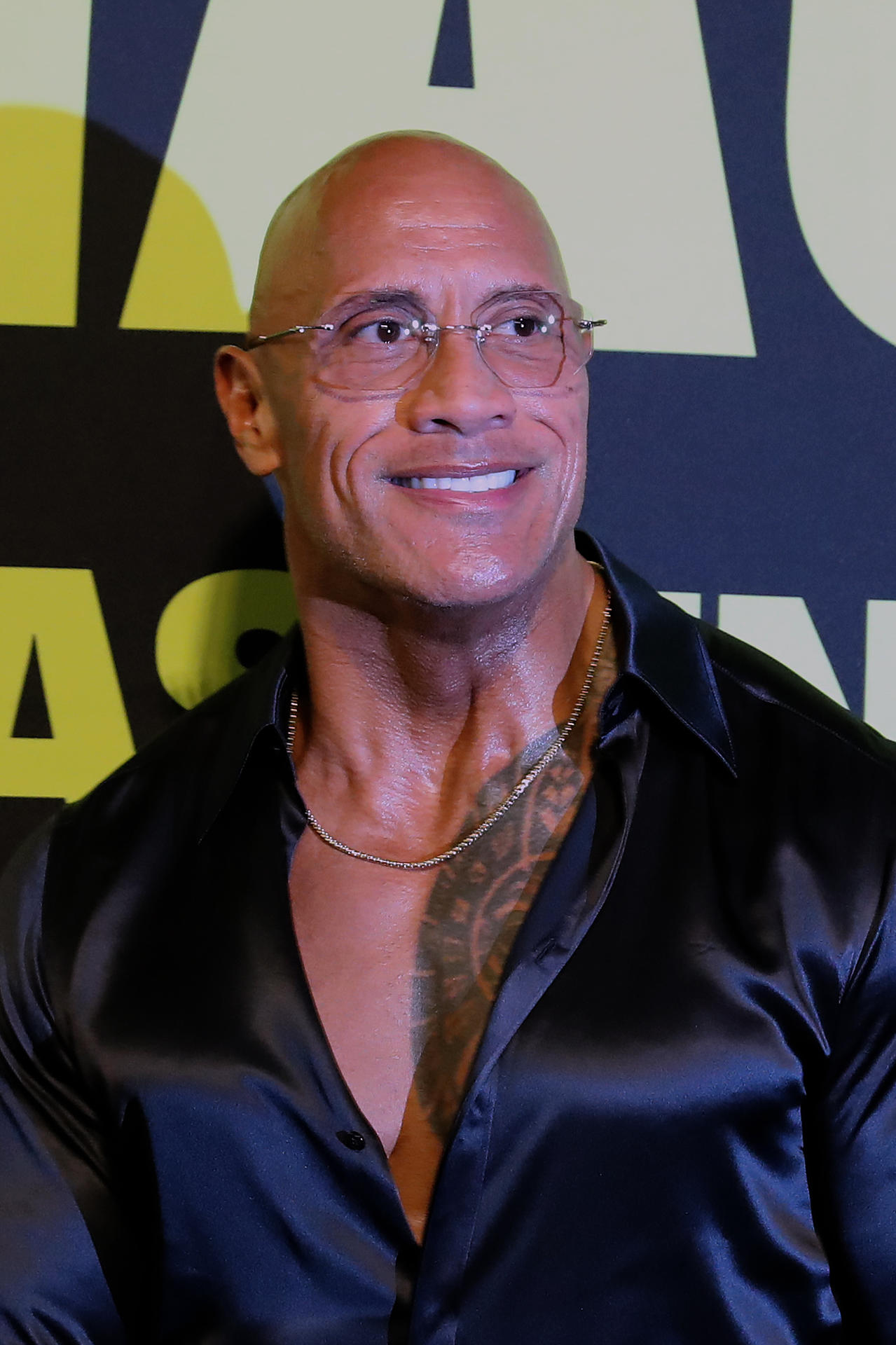 El actor estadounidense Dwayne Johnson 'La Roca', posa durante la alfombra roja de la película 'La Máquina: The Smashing Machine' este martes, en Ciudad de México (México). EFE/ Mario Guzmán
