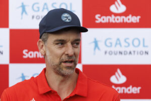 El exjugador de baloncesto Pau Gasol durante su participación en el torneo de golf solidario organizado por la fundación que preside en el campo de golf de la ciudad financiera del Banco Santander en la localidad madrileña de Boadilla del Monte. EFE/ Sergio Pérez