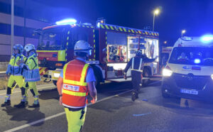Una persona ha muerto y otras dos han resultado heridas graves este viernes por la tarde en una colisión frontal entre dos vehículos ocurrida en el kilómetro 27 de la carretera M-404 a su paso por la localidad de Torrejón de Velasco, al sur de la Comunidad de Madrid. EFE/Comunidad de Madrid SÓLO USO EDITORIAL, PERMITIDO SU USO SÓLO EN RELACIÓN A LA INFORMACIÓN QUE APARECE EN EL PIE DE FOTO (CRÉDITO OBLIGATORIO)