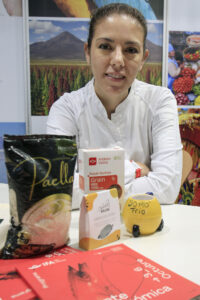 La chef boliviana Camila Lechin durante la entrevista concedida a EFE. Bolivia es el país invitado en la feria Alicante Gastronómica, que se desarrolla del 3 al 6 de octubre. EFE/Pep Morell